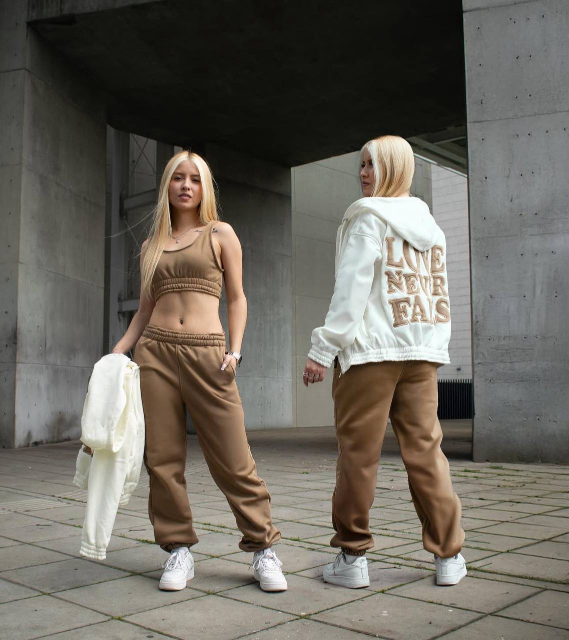 CONJUNTO DE SUDADERA LOVE